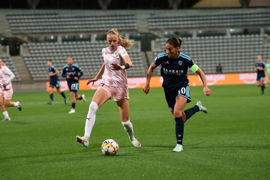 Paris FC - Hacken