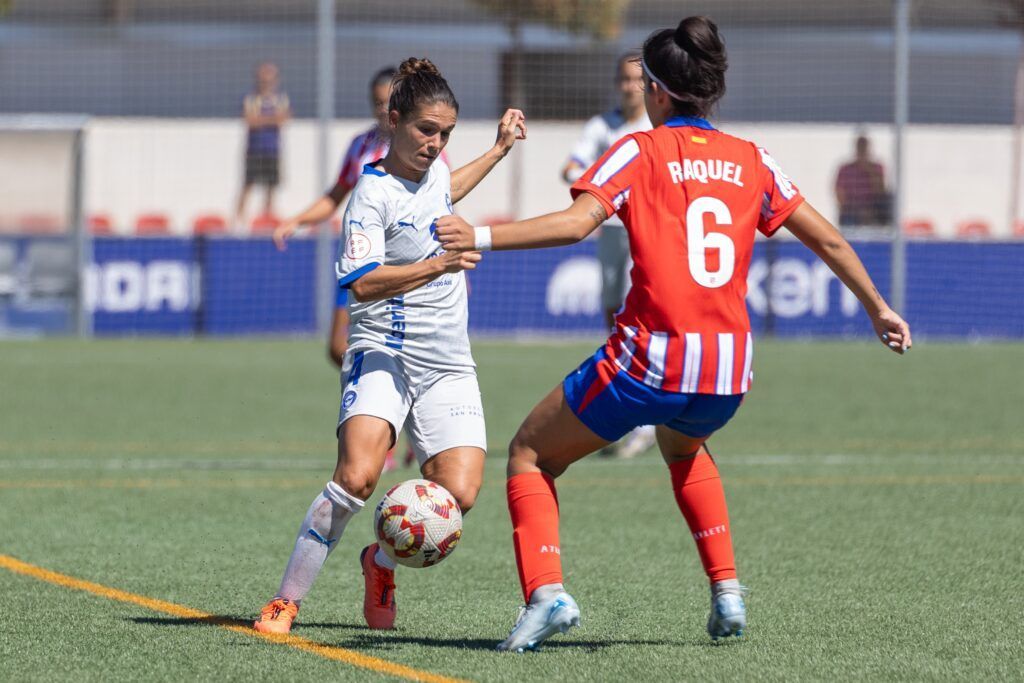 El Deportivo Alavés se estrena con victoria.