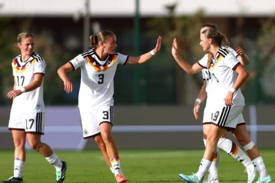 Alemania remonta contra diez.