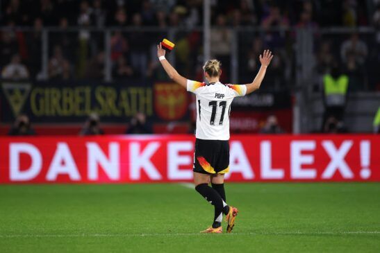 Alemania despide con derrota a sus leyendas. Alex Popp se despide en Duisburg del fútbol de selecciones.