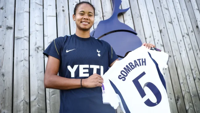 Alice Sombath se une a las spurs desde Lyon.