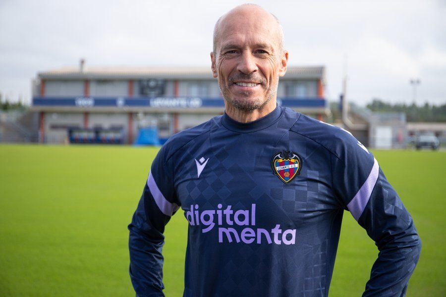 Andrés París Levante UD