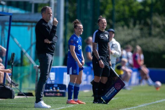 Trío de renovaciones en el Everton. Aurora Galli firma por una nueva temporada.