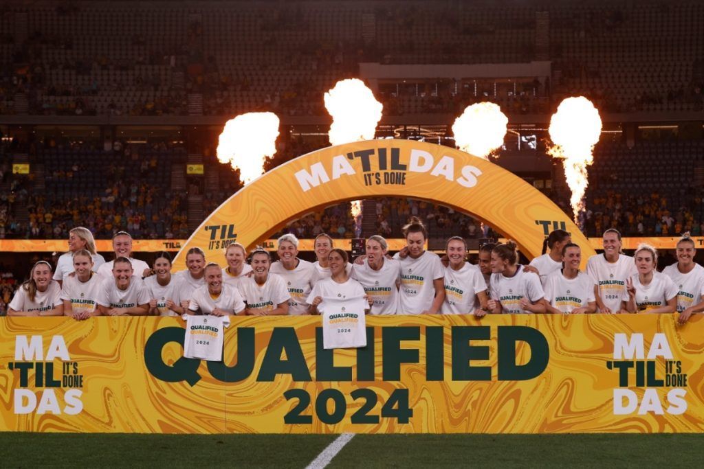Australia sella un pase de 10. Las Matildas celebran el pase a los JJ.OO. de París.
