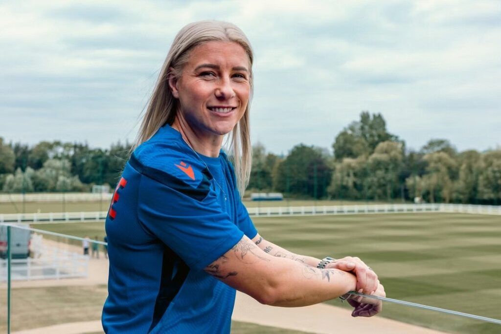 El Crystal Palace ficha a Bethany England.