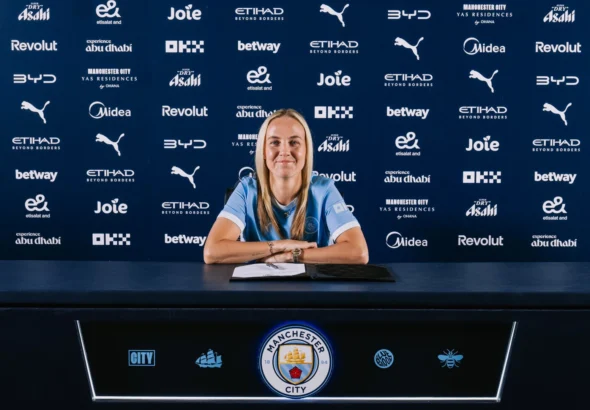 Beth Mead se va al City.