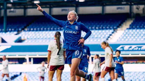 Leidhammar le da al Birmingham a su primera victoria en liga.