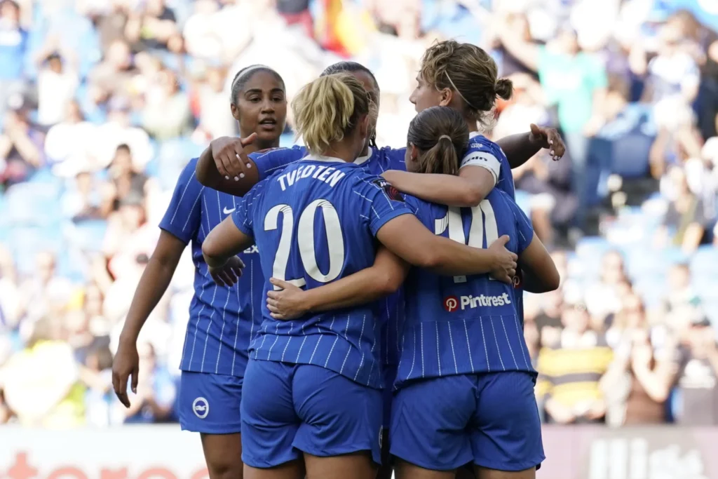 Las seagulls remontan y golean al Charlton.