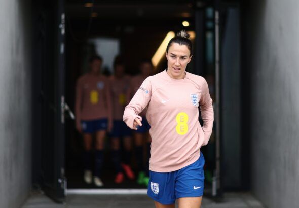 El futuro en Bronze. La jugadora en una foto reciente entrenando con las Lionesses.