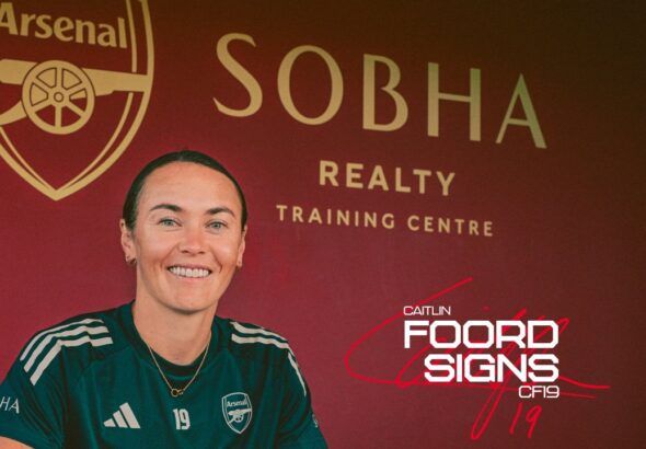 Caitlin Food firma un nuevo contrato con el Arsenal.
