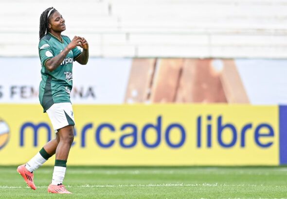 Deportivo Cali roza el pase a cuartos tras vencer a Nacional.