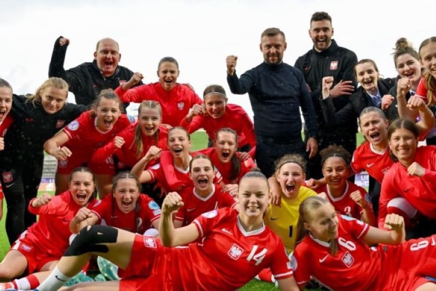 Polonia gana por la mínima