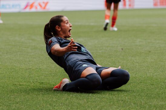 El London City golea a domicilio.