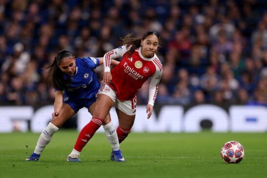 El Arsenal sella el billete a semis ante un Chelsea que nunca se rindió.