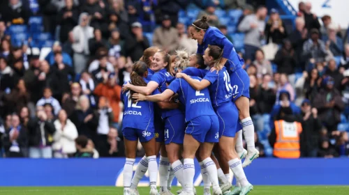 El Chelsea se impone con convicción en el derbi contra las spurs.
