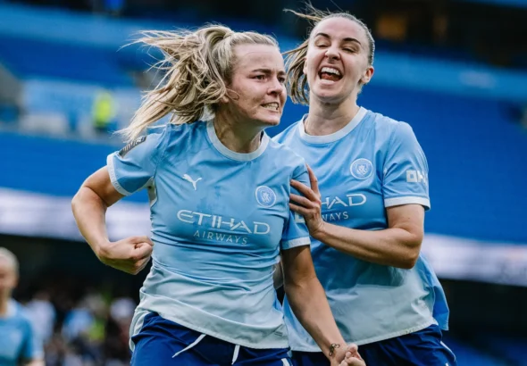 Hemp lidera la remontada ante el Arsenal.