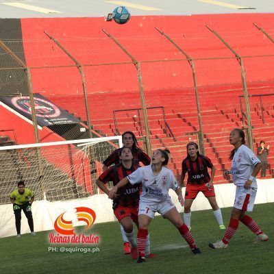 Entre los equipos que ya no tienen chance de salir de la zona descenso se destacaron los encuentros entre Defensores de Belgrano y Huracán. El equipo del Bajo Belgrano vencía al globo por 2 a 0 (goles de Amanda Da Silva) pero a poco del final Daiana Miño marcó el descuento y como si fuera poco “Defe” se quedó con una jugadora menos, lo que hizo que Huracán se volcara con todo en ataque. Defensores, con diez jugadoras, pudo aguantarlo hasta el final y se quedó con los tres puntos que sirven de poco en la tabla, pero muchísimo como envión anímico de cara a lo que se le viene a “las dragonas”.