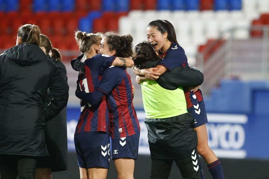 El Eibar vence