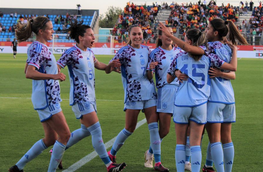 La selección española sexta mejor