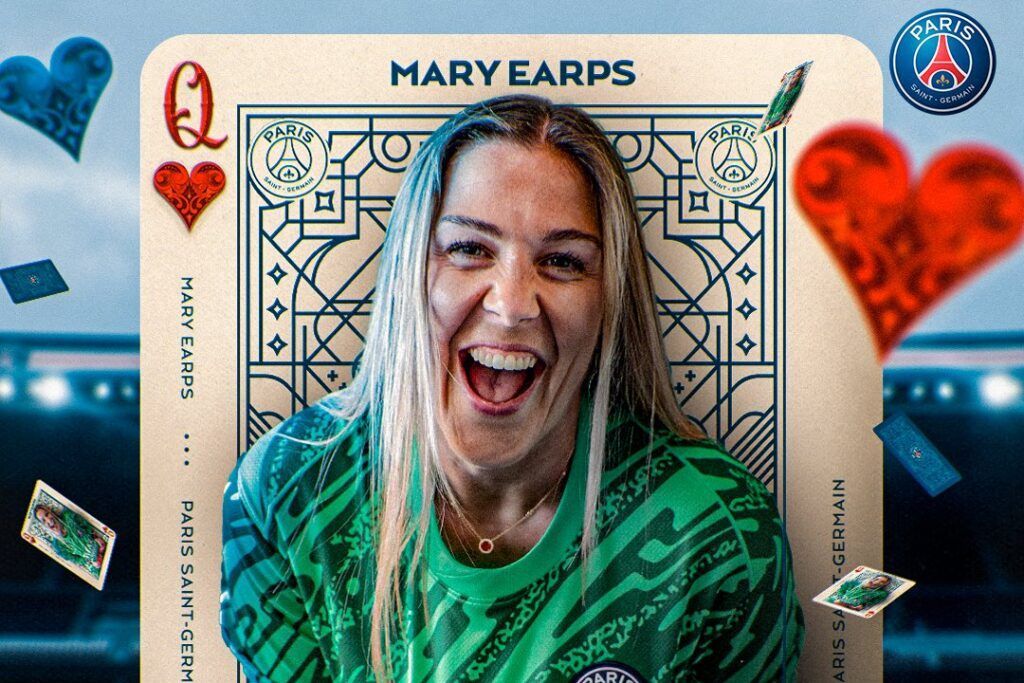 El gran cambio de Mary Earps. Imagen de la portera como la Reina de corazones con la nueva indumentaria del PSG.