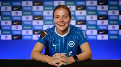 El Brighton ficha a Murphy y renueva a Symonds.