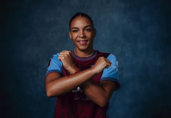 Estelle Cascarino regresa al West Ham United.