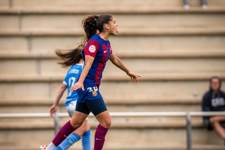 El Barça B líder