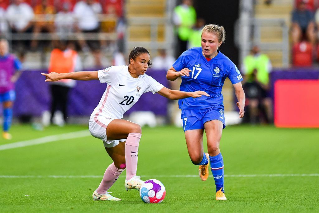 Empate in extremis de Islandia