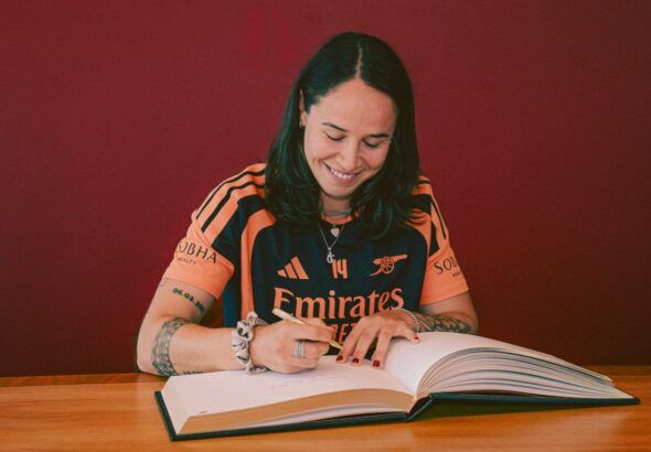 Géraldine Reuteler llega al Arsenal.