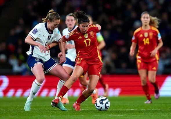 La selección inglesa se tomó cumplida revancha ante España en Wembley de la final mundialista.