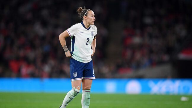 Festival de goles en Wembley. Lucy Bronze redujo las distancias, pero no fue suficiente.