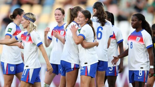 Maltby y las Young Lionesses dominan en la segunda jornada.