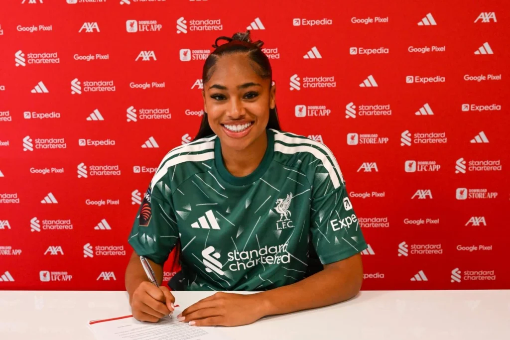 El Liverpool sella el fichaje de Khiara Keating.