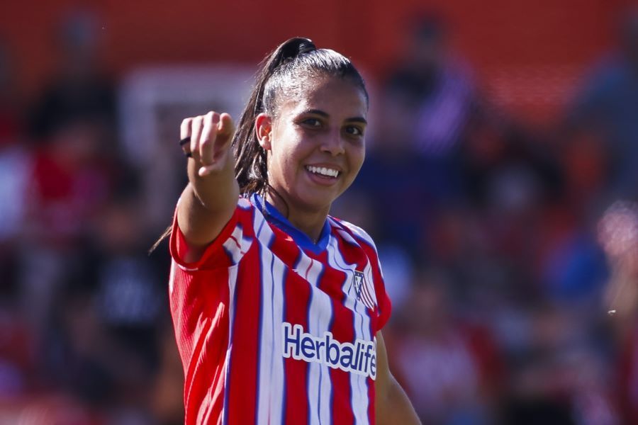 Doblete de Lauren Leal