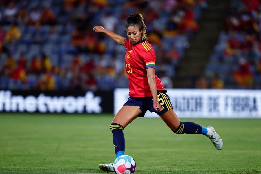 Leila Ouahabi selección