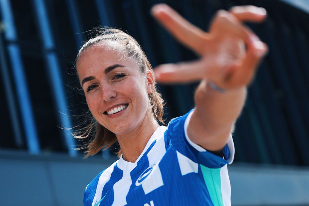 Lia Wälti deja la Juve y llega a Brighton.