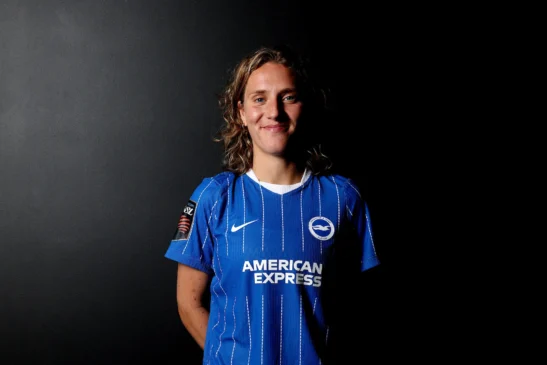 El Brighton ficha a Murphy y renueva a Symonds.