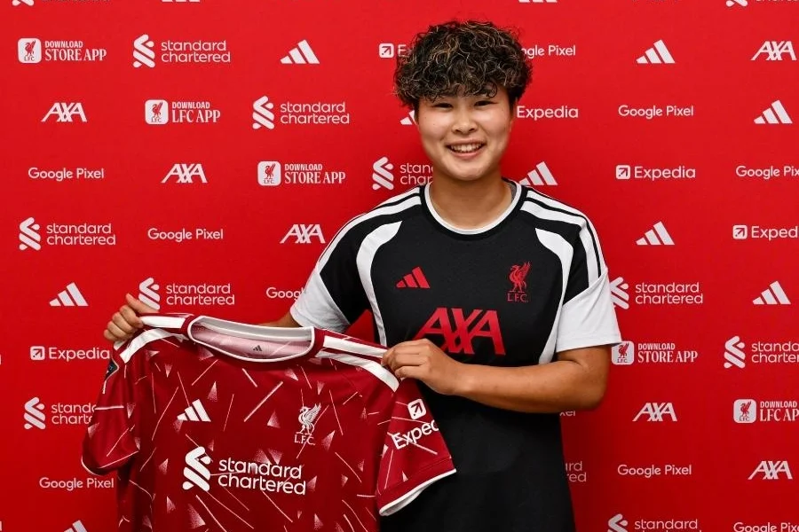 Mao Itamura llega al Liverpool.