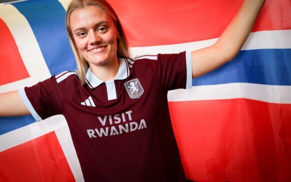 Mathilde Harviken llega al Aston Villa.