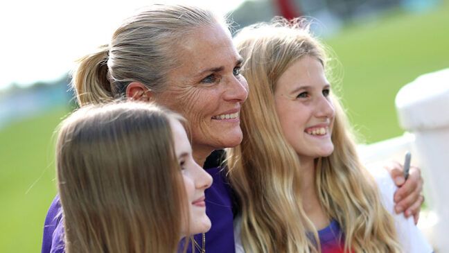 Wiegman continuará al mando de las Lionesses.