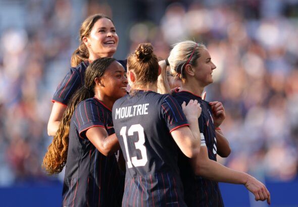 Estados Unidos arranca con victoria en la SheBelieves Cup.