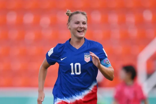 La apisonadora estadounidense arrolló a Corea del Sur. La capitana de la selección sub17, Kennedy Fuller, sonríe tras anotar su gol.