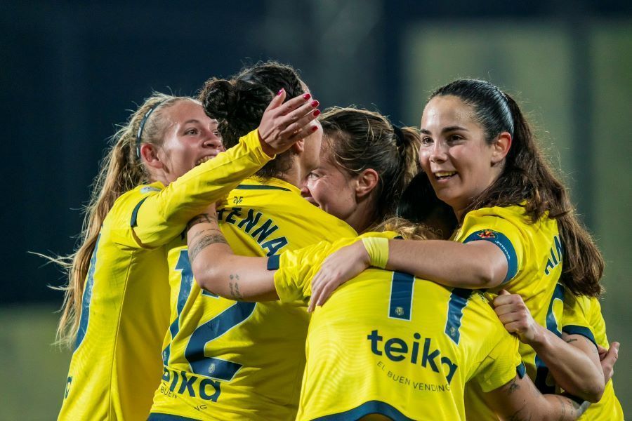 El Villarreal mete en problemas al Betis - Reinas del balón