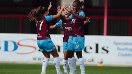 Los goles de Gago y Asseyi le dieron al West Ham la victoria sobre el London City.