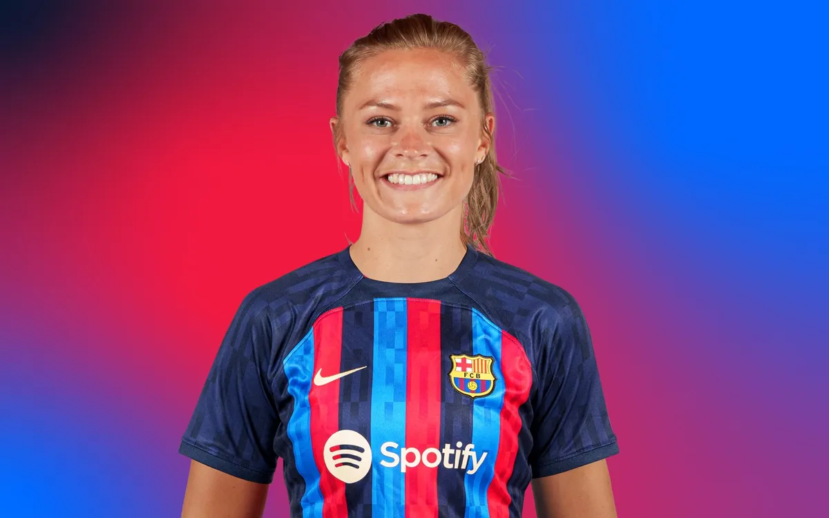 Fridolina Rolfö, tercera escandinava en renovar - Reinas del balón