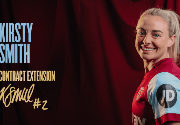 Kirsty Smith seguirá con las hammers.