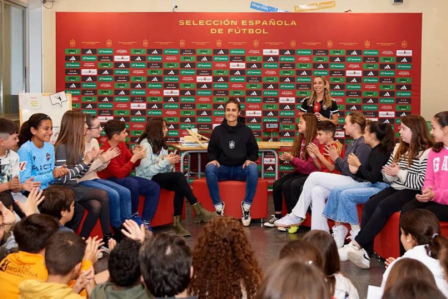 Rueda de prensa en Paiporta